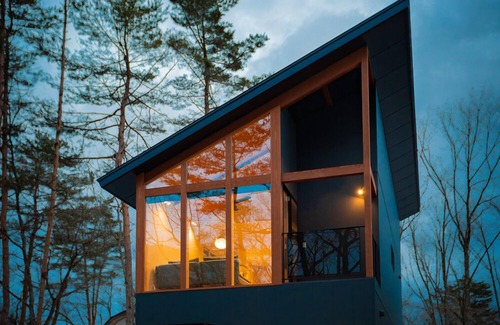 Echo Land House | Black Crane Chalet