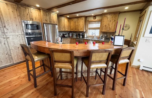 Big Horn Condo | Black Eagle Lodge Luxury, Ski in/Out, Amazing Views!