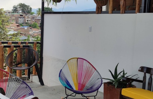 Cali Apartment | BLACK ESTUDIÓ INTERIOR DE UNA CASA COLONIAL