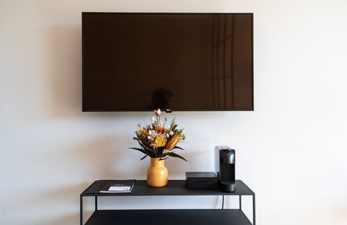 Bruhl-Guterbahnhof Apartment | Black F Tower - Serviced Apartments