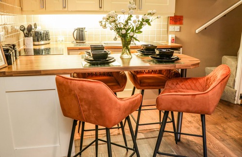 Whitby Cottage | Black Gem Cottage
