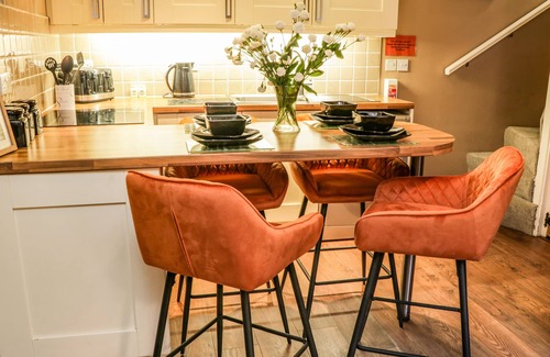 Whitby Cottage | BLACK GEM COTTAGE, pet friendly, character holiday cottage in Whitby