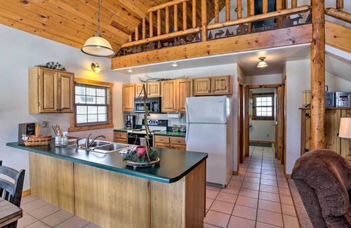 Lead Cabin | Black Hills Cabin ~ 2 Mi to Terry Peak!