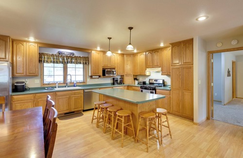 Hill City Cabin | Black Hills Home w/Mickelson Trail Access!