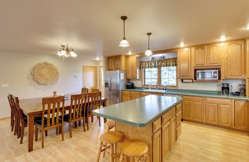 Hill City Cabin | Black Hills Home w/Mickelson Trail Access!