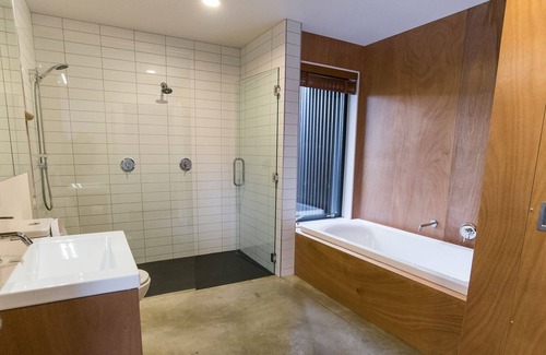 Wanaka House | Black House Perfect Family Getaway