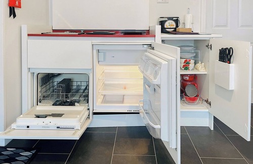 Lake Cottage | Black Pan Holiday Cottage