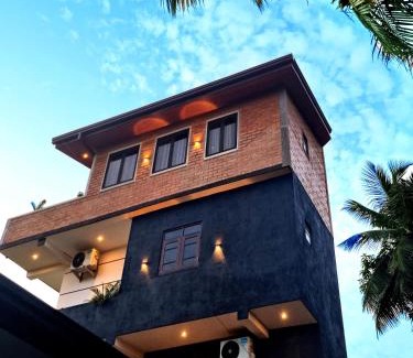 Thalaramba House | Black Pearl Apartments - with free snorkeling Mirissa