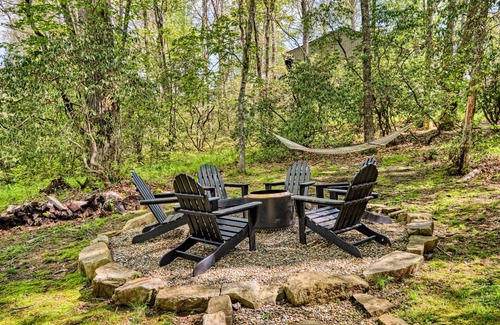 Highlands Hills House | Black Pines - Mountain Escape Minutes from Downtown Highlands