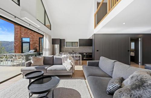 Merrijig House | Black Tusk - Merrijig - Sleeps 8