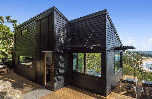 Palm Beach House | BLACK ZINC by Palm Beach Holiday Rentals