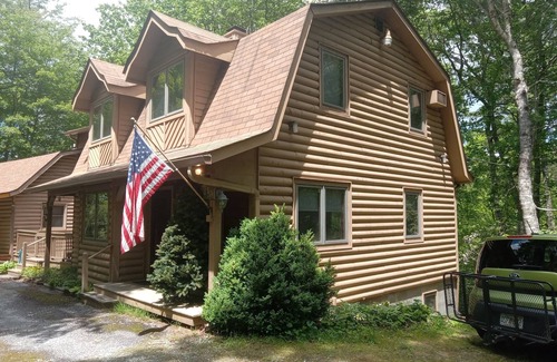 Glenville Cabin | BlackBeary Hideaway For Fun