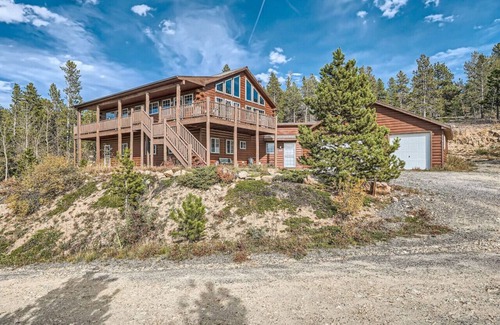 Black Hawk Cabin | Blackhawk I Golden Gate Canyon I Skiing I Hiking