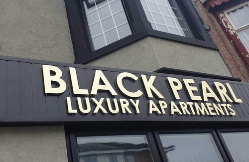 Blackpool Town Center Apartment | BlackPearl Luxury Apartments