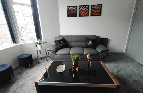 Blackpool Town Center Apartment | BlackPearl Luxury Apartments