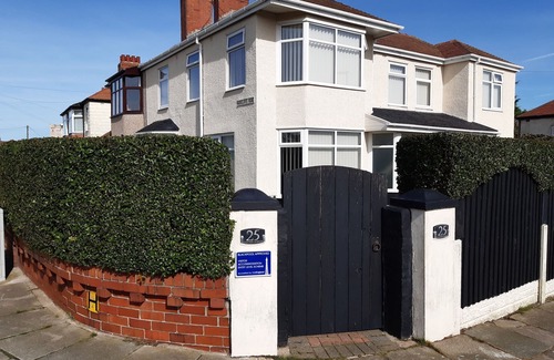 Bispham Apartment | Blackpool Abode - Caxton Lodge