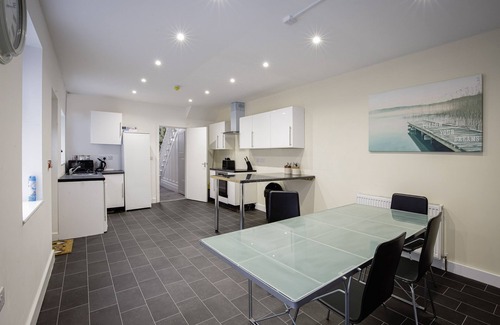 South Shore House | Blackpool Abode - Shaw Heights