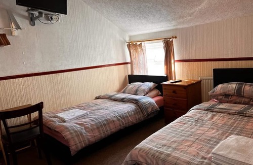 Blackpool Town Center Hotel | Blackpool most central point. Every attraction with in 500 yards.