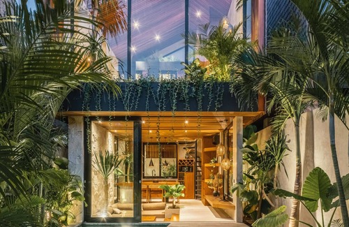 Batu Bolong Villa | Blacksand Villas Canggu