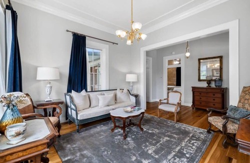 Fredericksburg Villa | Blacksmith Quarters on Barons Creek