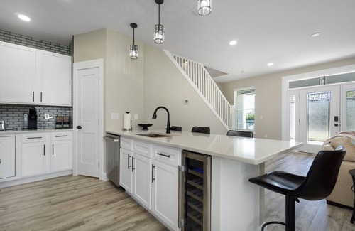 Milton House | Blackwater River Retreat-Family friendly-Dining-Shopping
