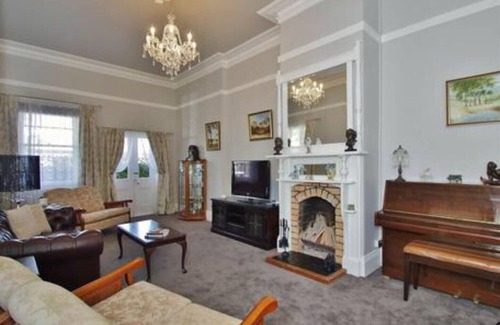 Healesville House | Blackwood House