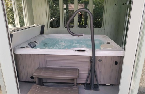 Newcastle Emlyn Cottage | Blaenfforest Rose Cottage, Newcastle Emlyn