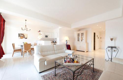 Le Suquet Apartment | Blanc cel