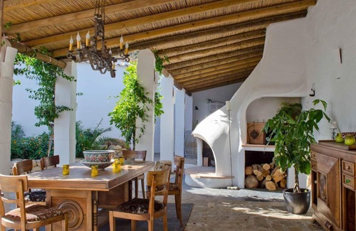 Canillas de Aceituno Villa | Blanco De Caza - Three Bedroom Villa, Sleeps 6