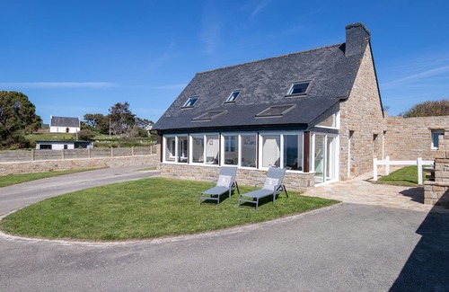 Plouarzel House | Blaues Meer by Interhome