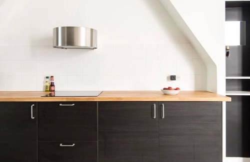 Arts-et-Metiers Apartment | BLENDING CLASSIC PARISIAN STYLE WITH MODERN DECOR: BONNE NOUVELLE