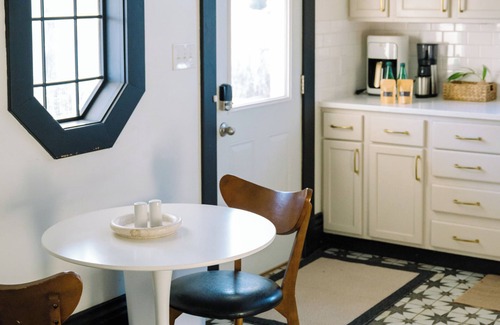 Downtown Des Moines House | Blending Luxury with Historic Elegance Steps from Downtown