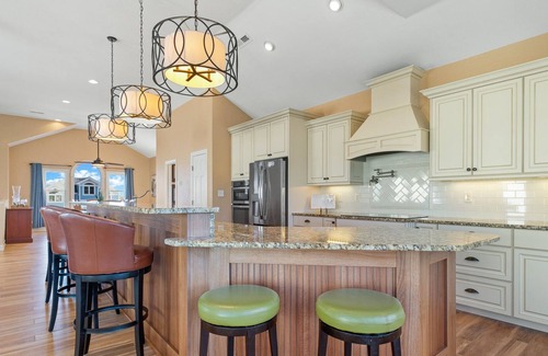 Manteo House | Blessed by the Bay 5 Bedroom Home in Manteo