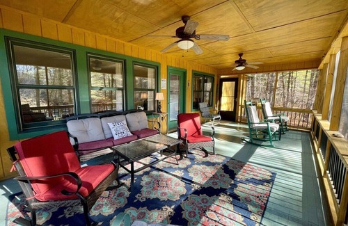 Lansing House | Blessed on the New River