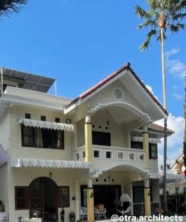 Oro Oro Ombo House | Blessed Vintage Villa Batu Malang