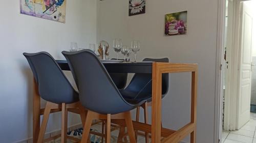 Centre-Ville Apartment | Bleu Azur 7