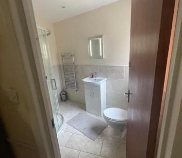 Potters Bar House | Bling Paradise