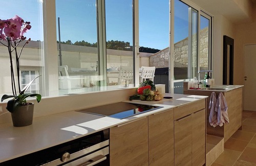 Villeseque-des-Corbieres Apartment | Blissful Stay in Mandourelle