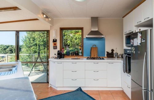 Mangawhai Heads House | Bliss on Breve - Large, spacious and comfortable home with views of the ocean and estuary