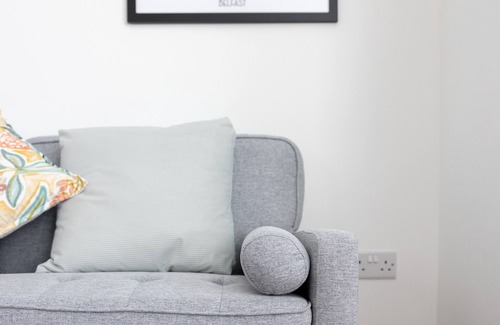 Belfast Apartment | Bliss Stay Belfast: 3 The Mount- FREE WIFI 2 Bedrooms