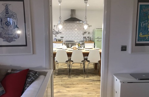 Seahouses House | BLISSFUL BEACH RETREAT TO REST AND RE THINK WHAT REALLY MATTERS ❤️ .sleeps 8