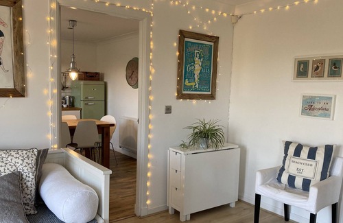 Seahouses House | BLISSFUL BEACH RETREAT TO REST AND RE THINK WHAT REALLY MATTERS ❤️ .sleeps 8