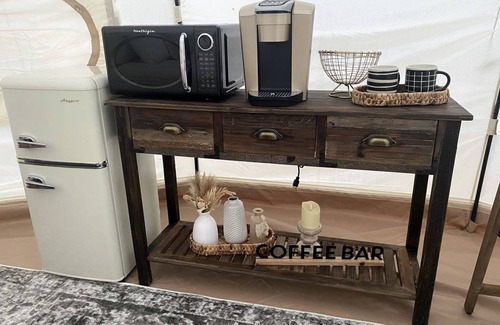 Conneaut Lake House | Blissful Bell Tent Oasis near Pymatuning Lake in Pennsylvania