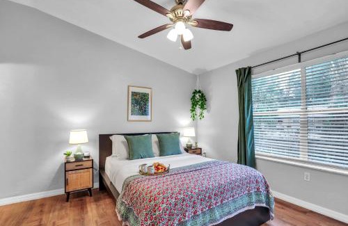Gainesville House | Blissful Haven - Updated & Fully Equipped Condo