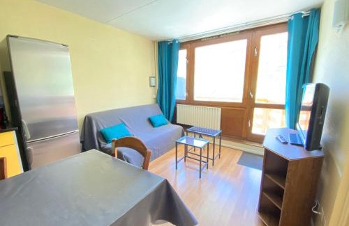 La Mongie Apartment | BLocation - La Mongie - Apt 2 ch - 8 pers - Place parking couvert - Ménage en suppl