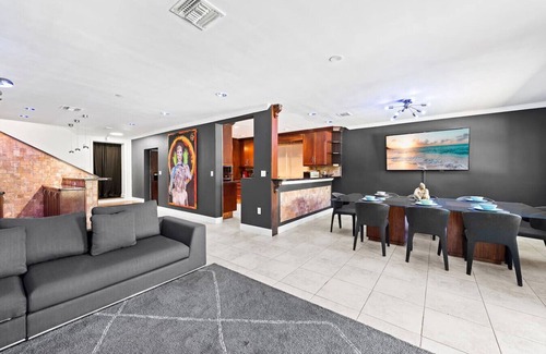 North Miami Beach Apartment | Blockchain · The Manor