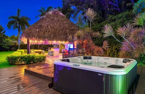 North Miami Beach Apartment | Blockchain · The Manor