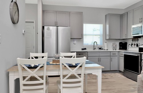 Mexico Beach House | 🏝️ Blocks from Beach-2BR Home-Great Location-Sea La 🏝️