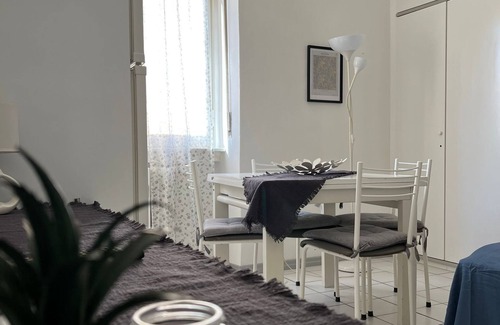 Calvairate Apartment | Bloom Apartment
