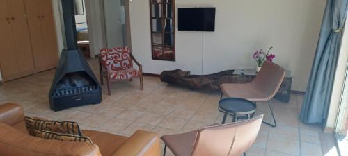 Bloemfontein House | Bloom